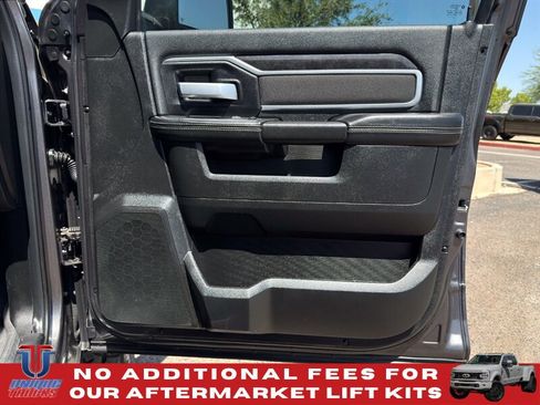 Used 2024 RAM 2500 Big Horn AWD/4WD image 25