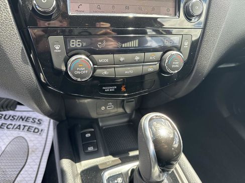 Used 2022 Nissan Rogue Sport SL AWD/4WD image 22