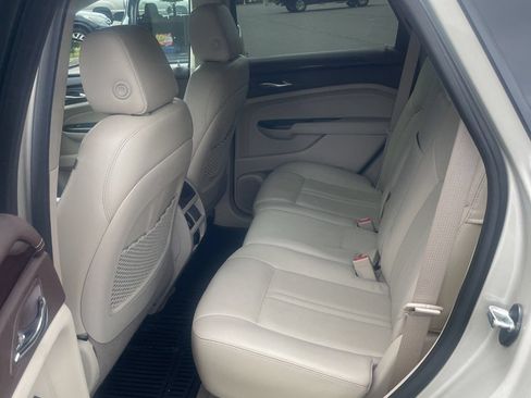 Used 2016 Cadillac SRX Luxury FWD image 9