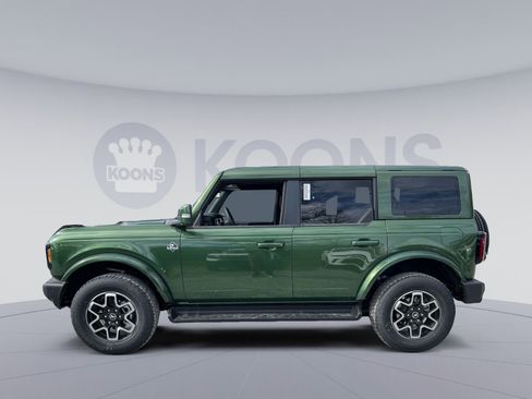 New 2025 Ford Bronco Outer Banks image 2