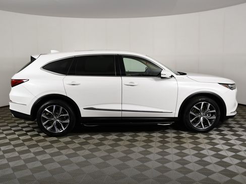 Certified 2024 Acura MDX SH-AWD w/ Technology Package image 5
