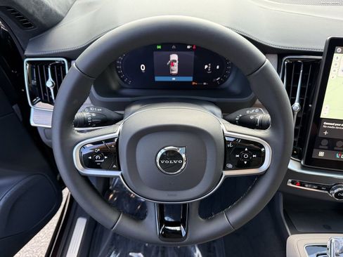 New 2026 Volvo XC90 B5 Ultra w/ Lounge Package image 18