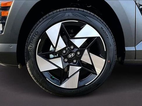 New 2026 Hyundai Kona Limited FWD image 11