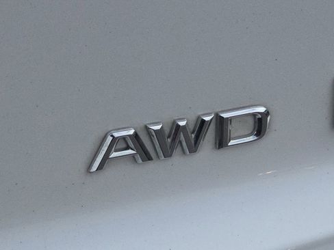 Used 2017 Lexus IS 300 AWD image 5