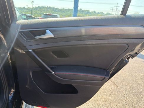 Used 2021 Volkswagen GTI SE FWD image 27