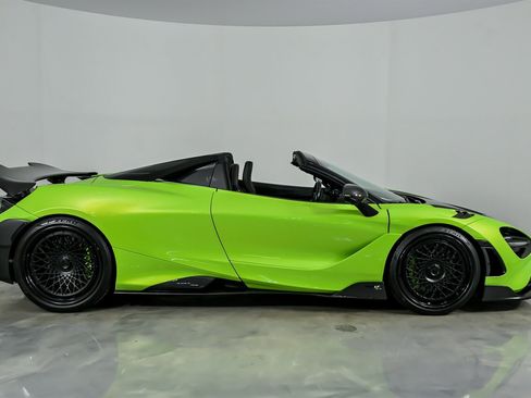 Used 2022 McLaren 765LT image 16