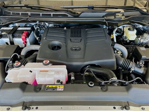 New 2026 Toyota Tundra SR5 AWD/4WD image 8