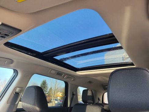 New 2025 Nissan Pathfinder SV image 30