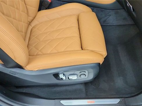 Used 2026 BMW X7 xDrive40i image 22