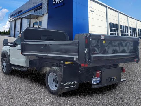 New 2025 Ford F550 4x4 Regular Cab Super Duty w/ XL Chrome Package image 2