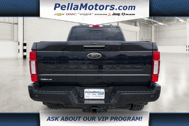 Used 2022 Ford F250 Lariat w/ Black Appearance Package AWD/4WD image 4