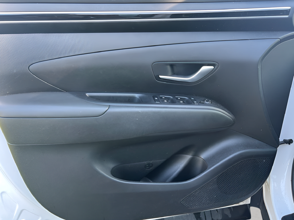 Certified 2024 Hyundai Tucson SE AWD/4WD image 13