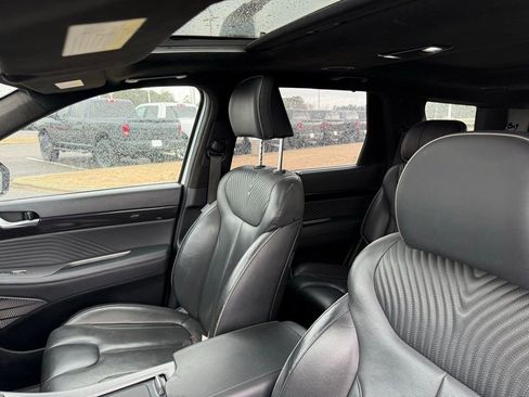Used 2023 Hyundai Palisade Calligraphy image 24