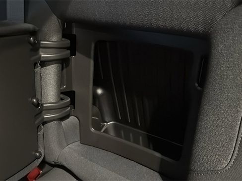 Used 2022 GMC Sierra 1500 Elevation image 19