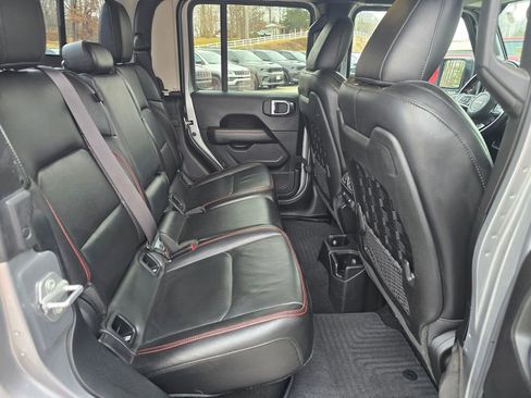 Used 2020 Jeep Gladiator Rubicon image 25