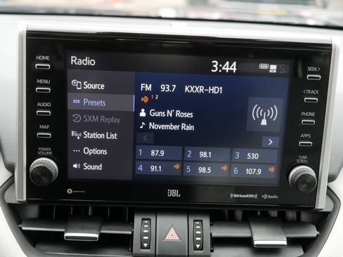 Used 2022 Toyota RAV4 Limited image 22