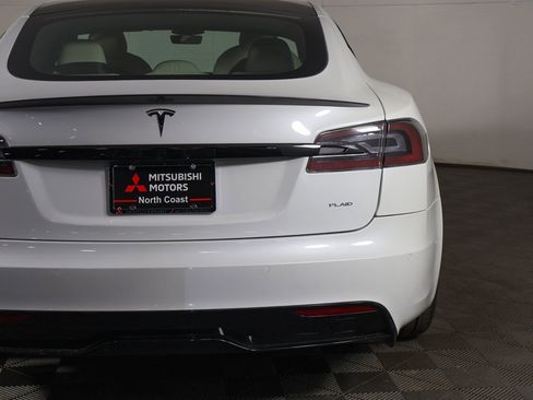 Used 2021 Tesla Model S Plaid image 18