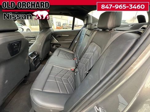 Used 2024 BMW 530i xDrive AWD/4WD image 16