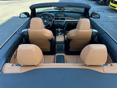 Used 2018 BMW 440i xDrive Convertible image 11