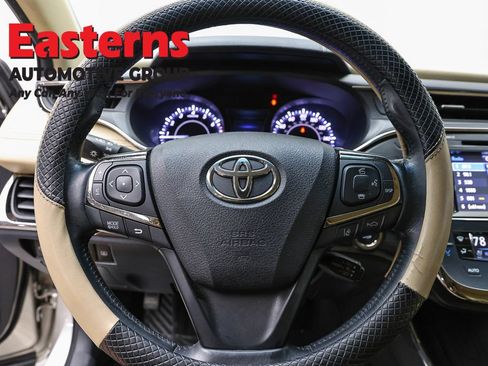 Used 2017 Toyota Avalon Limited w/ All Weather Liner Package FWD image 10
