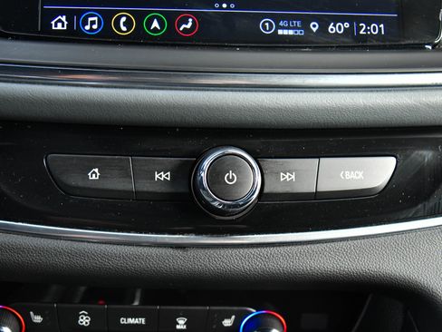 Used 2024 Buick Enclave Premium image 27