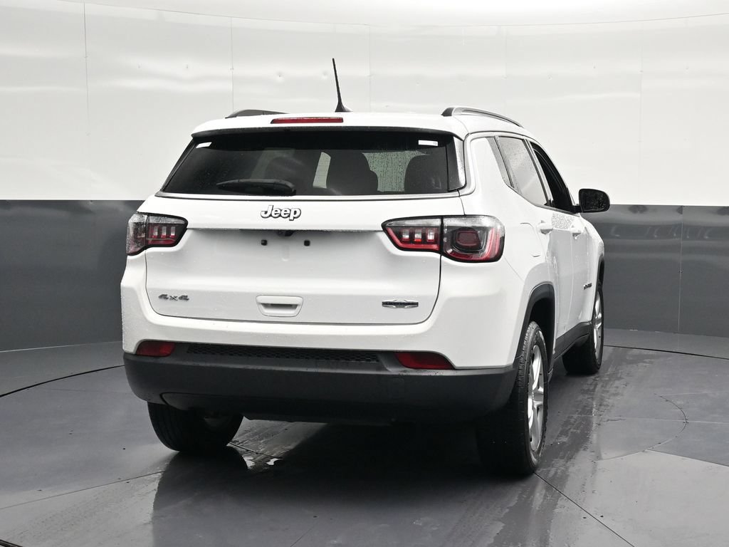 Used 2023 Jeep Compass Latitude AWD/4WD image 2