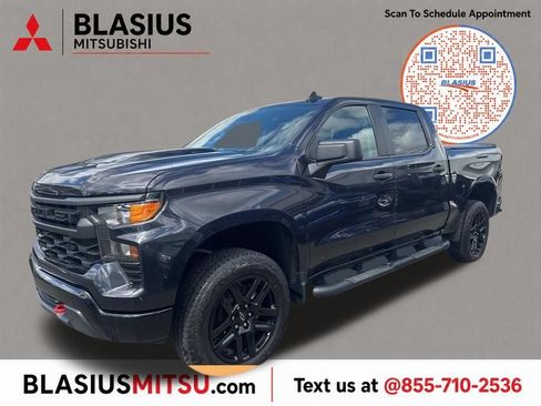 Used 2024 Chevrolet Silverado 1500 Custom Trail Boss w/ LPO, Dark Essentials Package AWD/4WD image 11