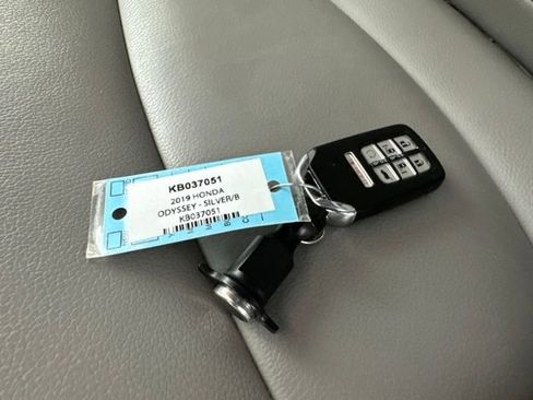 Used 2019 Honda Odyssey EX-L image 36