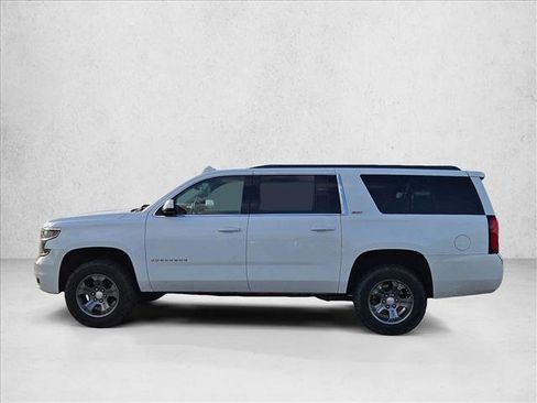 Used 2016 Chevrolet Suburban LT w/ Luxury Package image 5