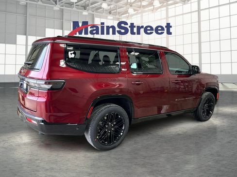 New 2026 Jeep Grand Wagoneer Limited AWD/4WD image 5
