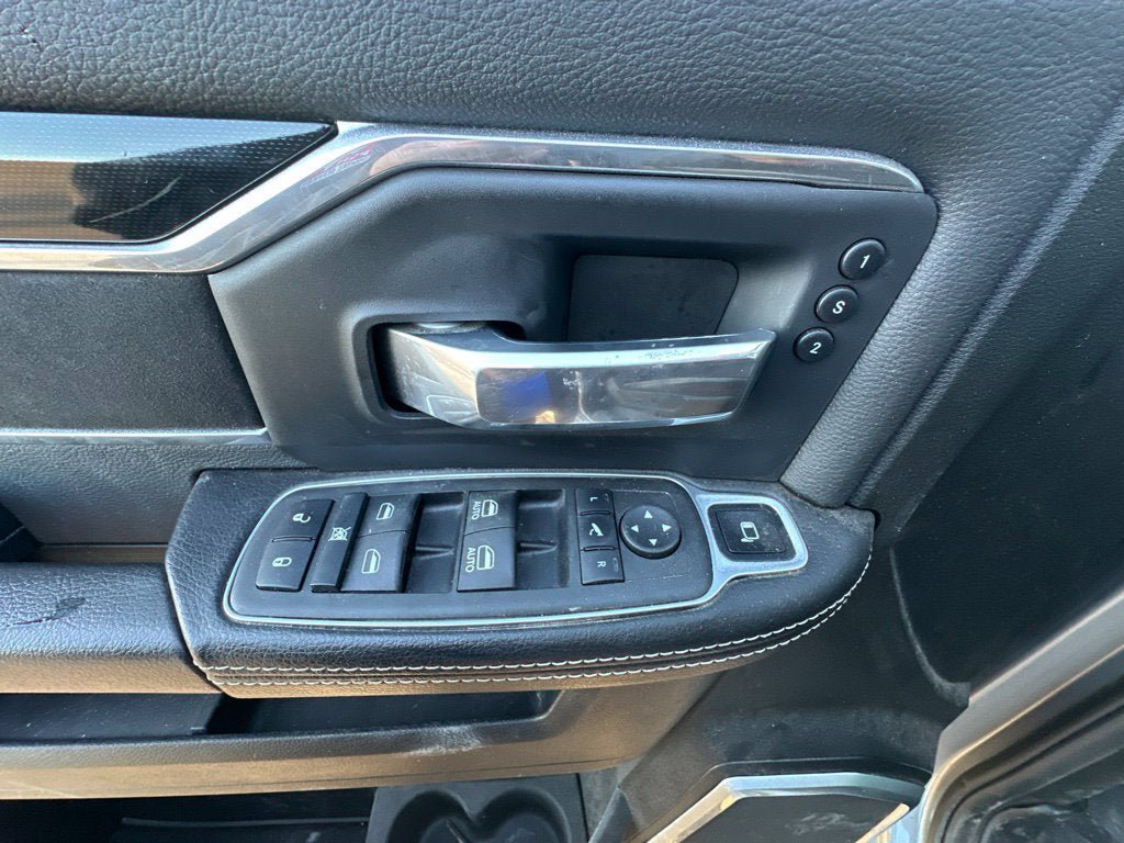 Used 2022 RAM 2500 Laramie AWD/4WD image 13