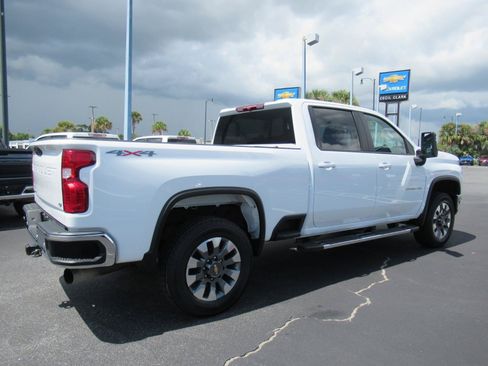 Used 2025 Chevrolet Silverado 2500 LT w/ All Star Edition AWD/4WD image 4