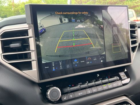 New 2026 Toyota Tundra Limited AWD/4WD image 15