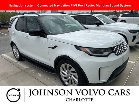 Used 2024 Land Rover Discovery S image 1