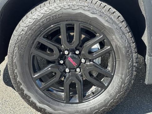 Used 2026 GMC Sierra 1500 Elevation w/ Elevation Select Package AWD/4WD image 23