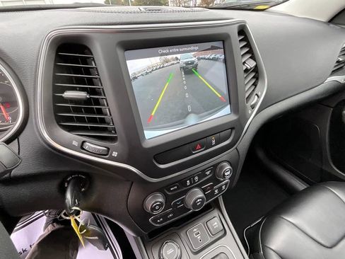 Used 2022 Jeep Cherokee Latitude w/ Sun & Sound Group image 46