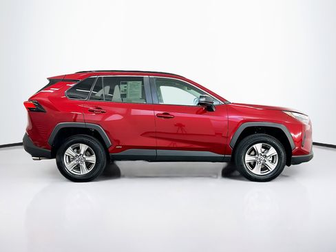 Used 2025 Toyota RAV4 LE AWD/4WD image 10