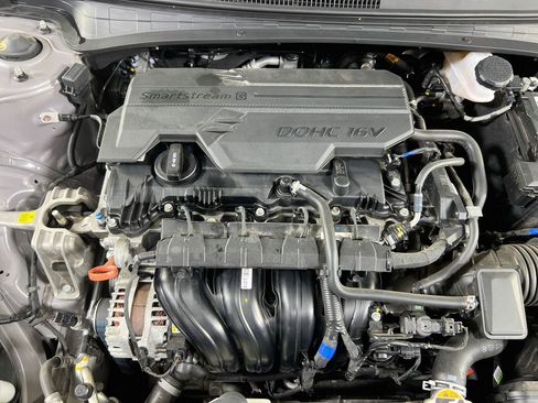 Used 2023 Hyundai Elantra SE FWD image 27