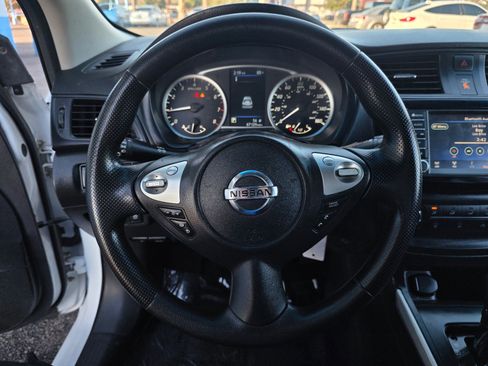 Used 2019 Nissan Sentra S image 12