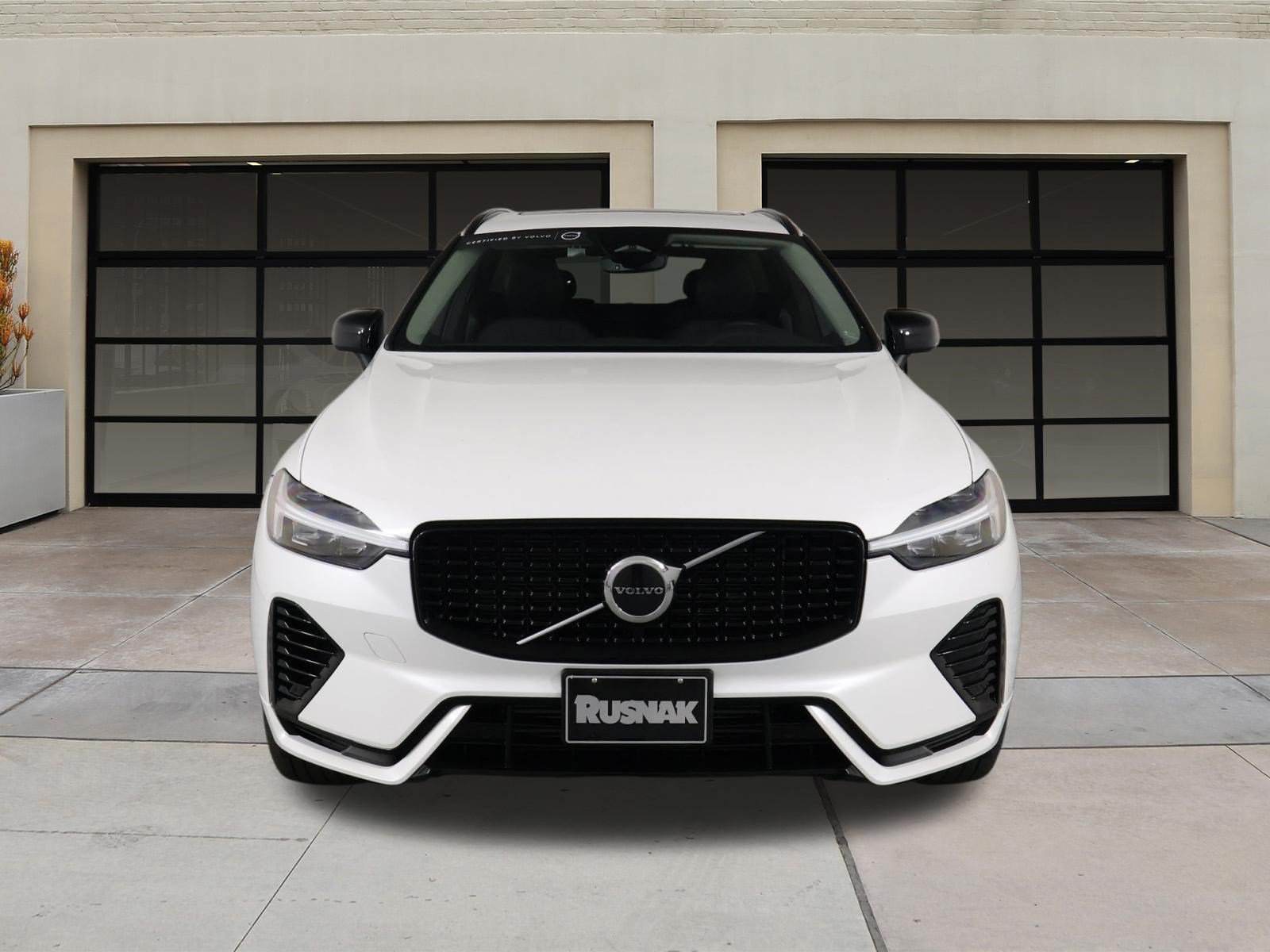 Certified 2025 Volvo XC60 T8 Core w/ Protection Package Premier AWD/4WD image 6