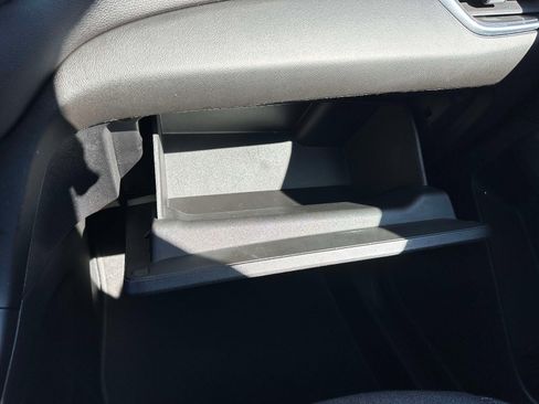 Used 2019 Chevrolet Equinox LT AWD/4WD image 38
