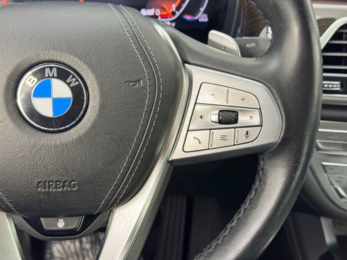 Used 2020 BMW 740i w/ Premium Package image 23