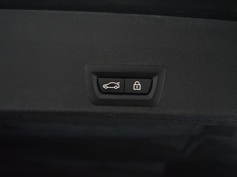 Used 2023 BMW XM AWD/4WD image 34