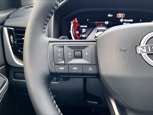 New 2026 Nissan Rogue Platinum AWD/4WD image 13