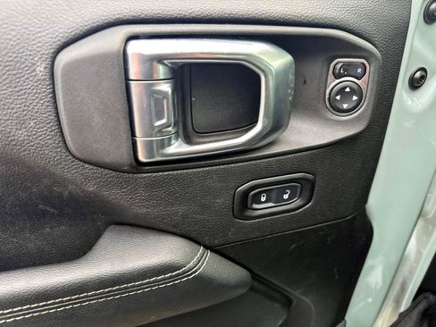 Used 2023 Jeep Wrangler Unlimited Sahara w/ Cold Weather Group image 9