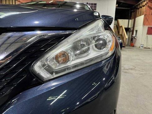 Used 2017 Nissan Murano SL w/ SL Technology Package FWD image 12