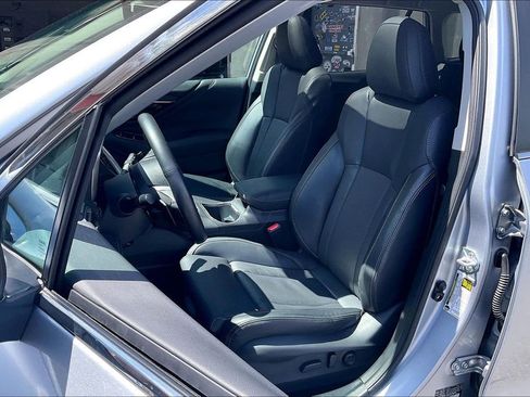Used 2025 Subaru Outback Limited AWD/4WD image 24