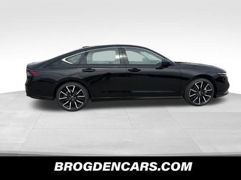 New 2025 Honda Accord Touring image 2