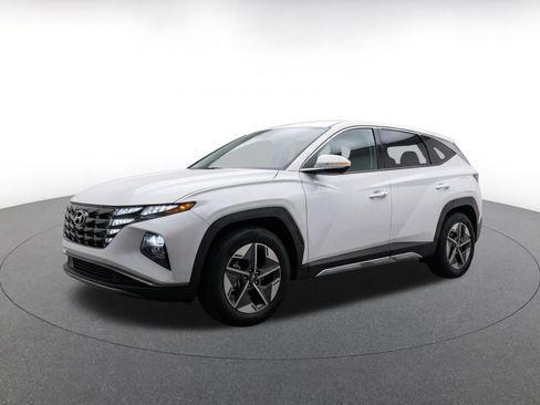 Used 2026 Hyundai Tucson SEL FWD image 3