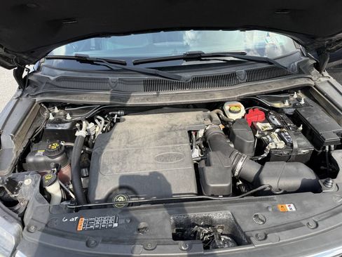 Used 2017 Ford Explorer XLT AWD/4WD image 31